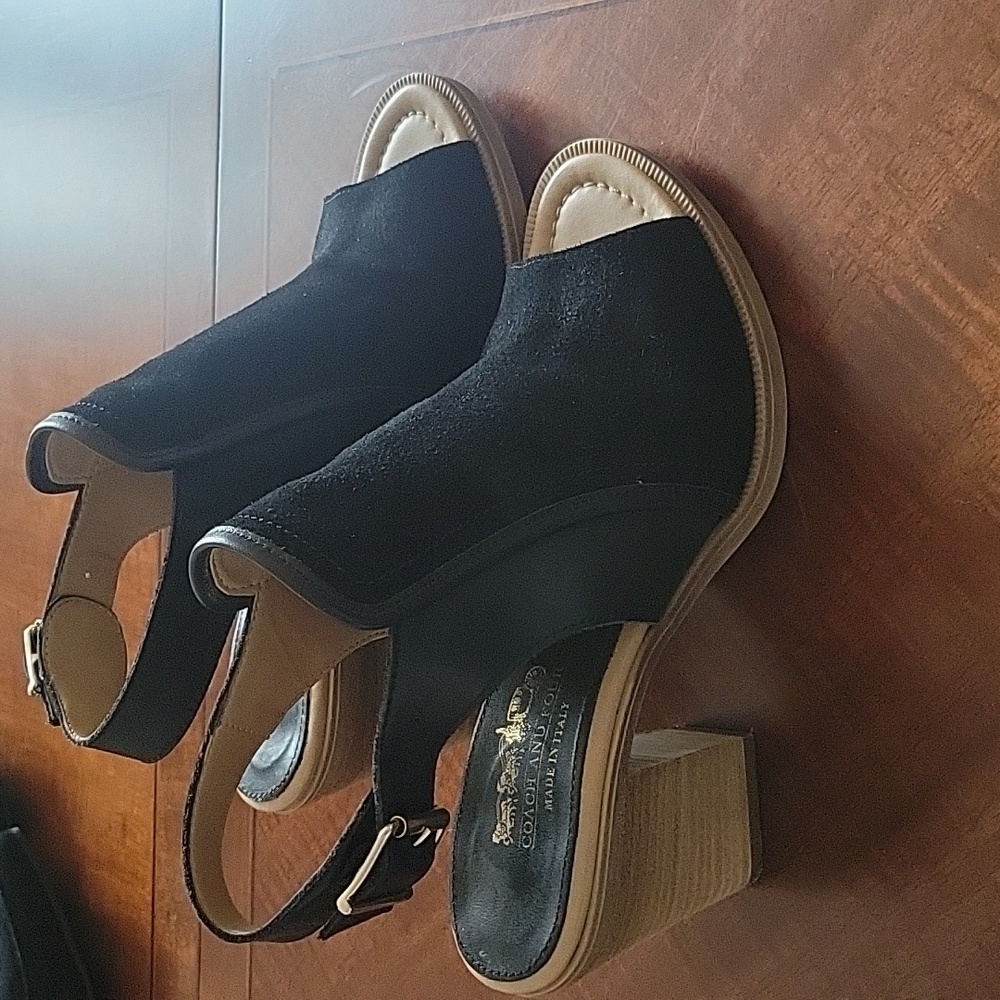 Women's shoes